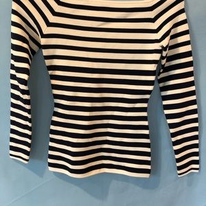 Stretchy knit navy and white top